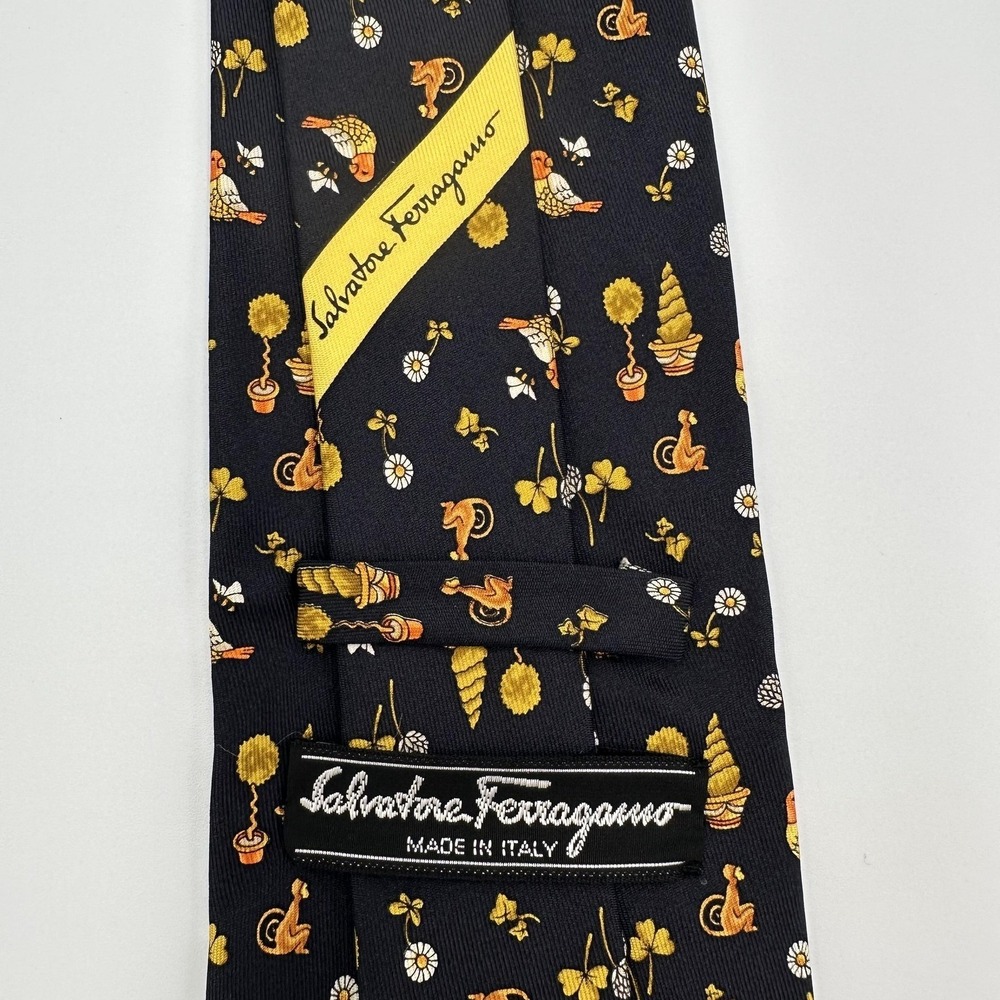Salvatore Ferragamo Tie Mens Silk Black Gold Garden Squirrel Bird Italy Luxury‎ - Picture 6 of 9
